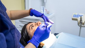 6 cosas que ocurren dentro de tu diente durante una endodoncia