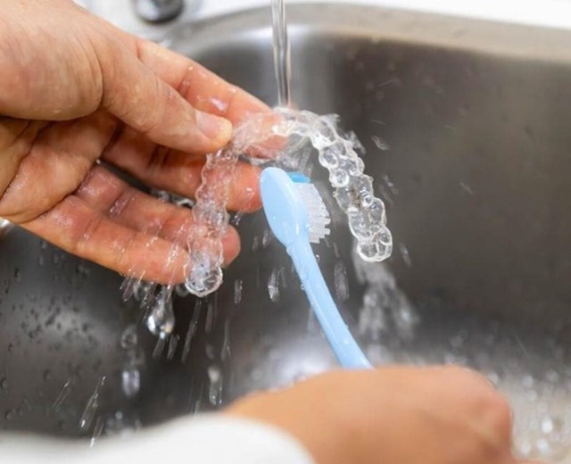 Cómo elegir el tipo de cepillo de dientes adecuado