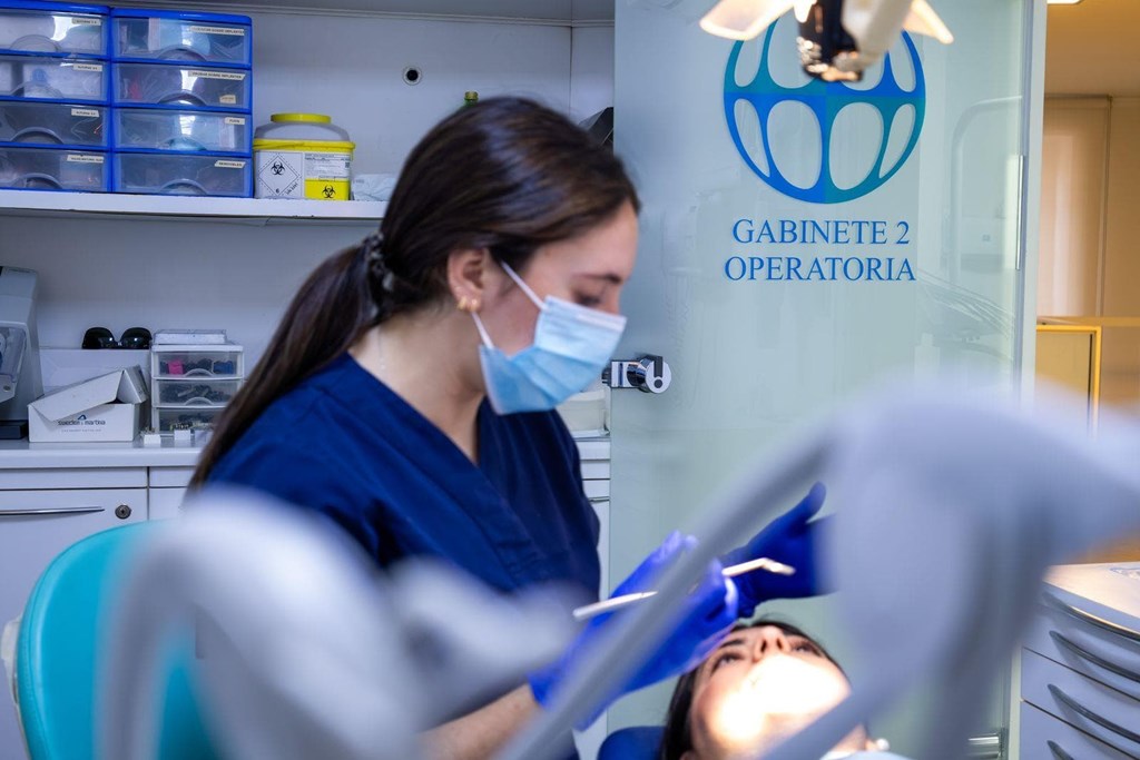 ¿Cómo saber si tengo una infección dental y qué hacer al respecto?