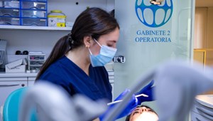 ¿Cómo saber si tengo una infección dental y qué hacer al respecto?