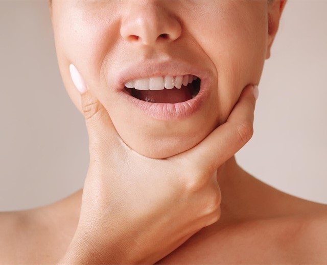 ¿Qué hacer si te duele un diente después de un empaste?